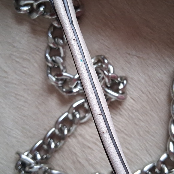 Kate Spade Purse - Picture 6 of 16